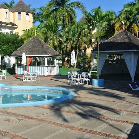 Beach One Bedroom Suite 13 オーチョ・リオス エクステリア 写真